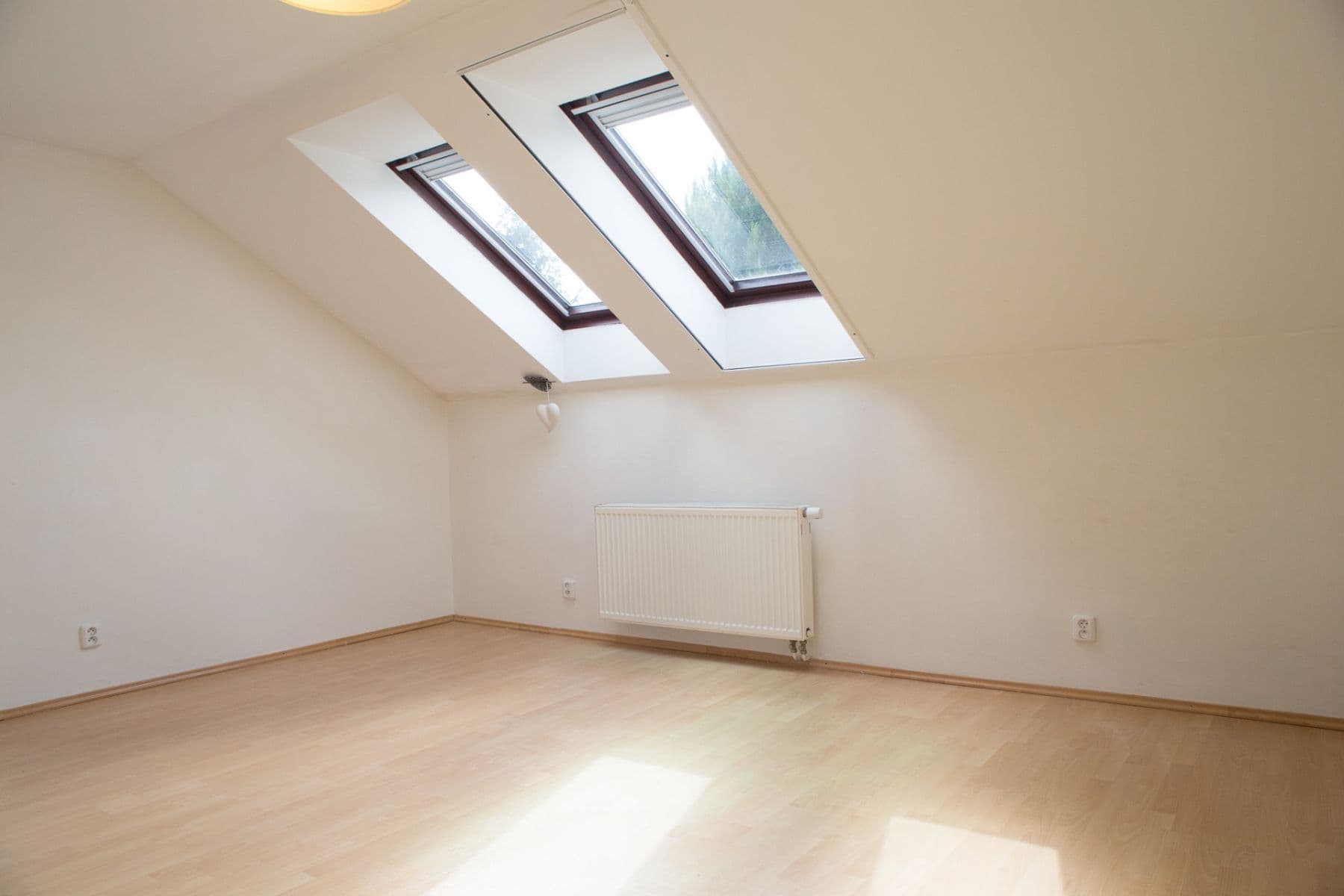 Predaj domu 240 m², pozemek 745 m², Dolní, Hradec Králové, Královéhradecký kraj Predaj domu 240 m², pozemek 745 m², Dolní, Hradec Králové, Královéhradecký kraj