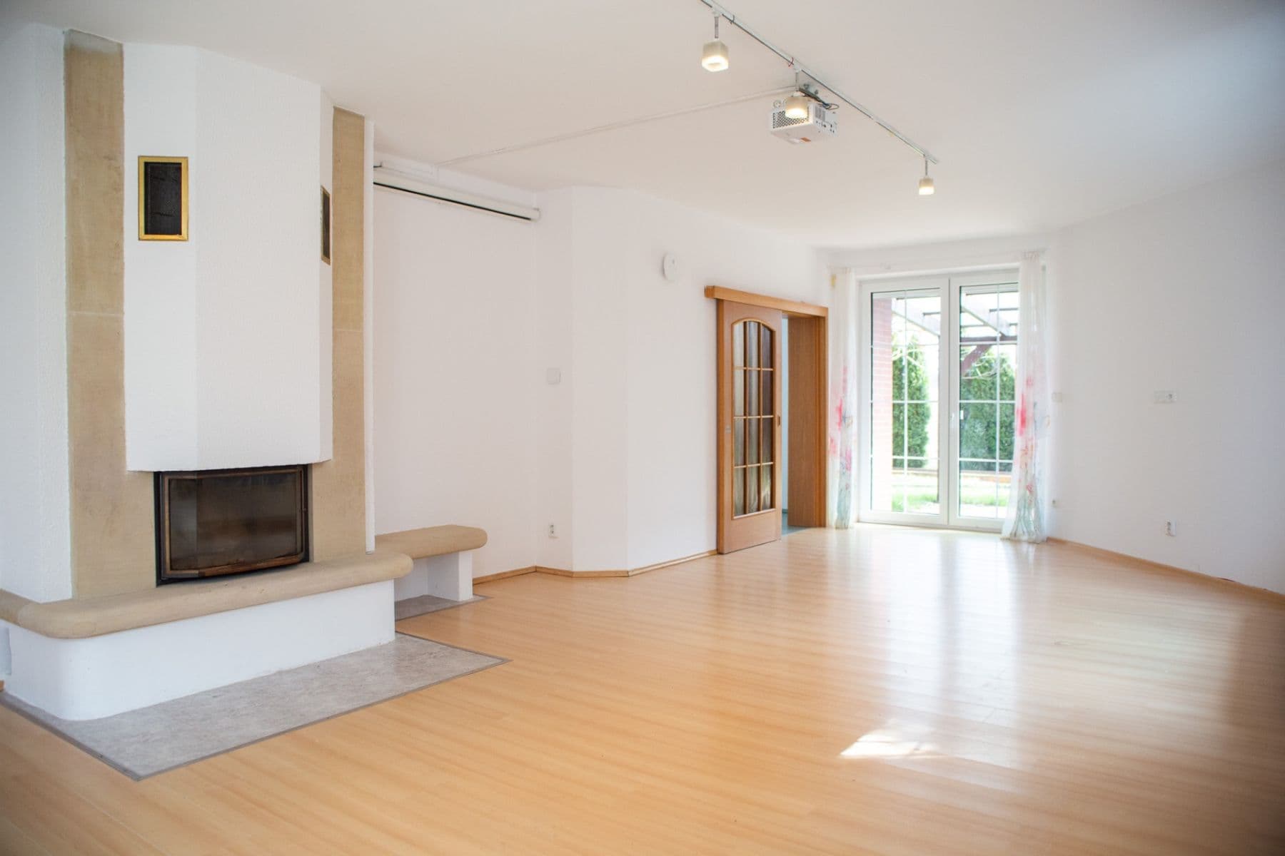 Predaj domu 240 m², pozemek 745 m², Dolní, Hradec Králové, Královéhradecký kraj Predaj domu 240 m², pozemek 745 m², Dolní, Hradec Králové, Královéhradecký kraj