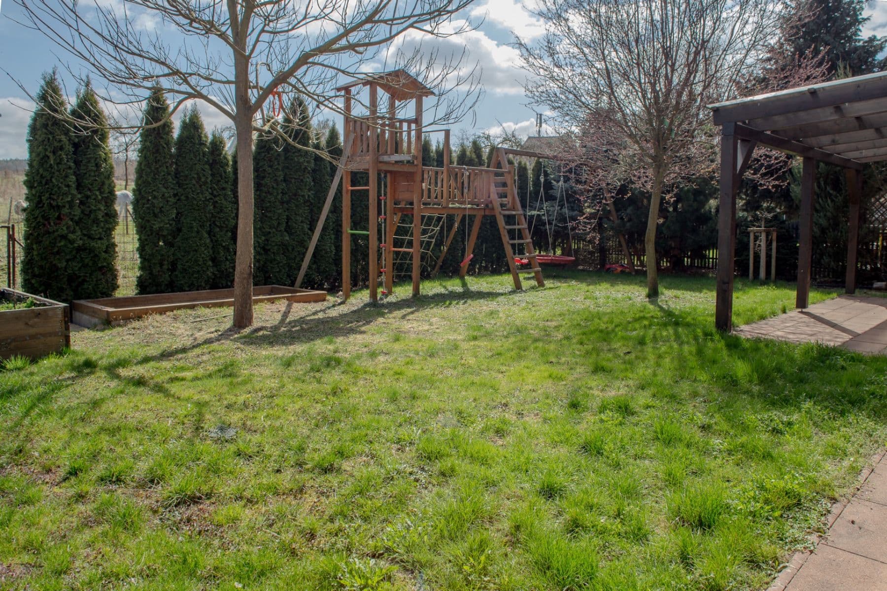 Predaj domu 240 m², pozemek 745 m², Dolní, Hradec Králové, Královéhradecký kraj Predaj domu 240 m², pozemek 745 m², Dolní, Hradec Králové, Královéhradecký kraj