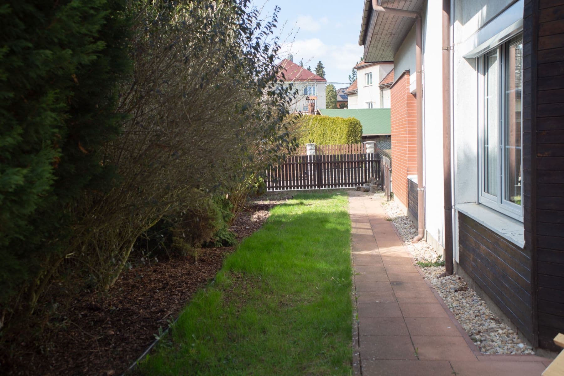 Predaj domu 240 m², pozemek 745 m², Dolní, Hradec Králové, Královéhradecký kraj Predaj domu 240 m², pozemek 745 m², Dolní, Hradec Králové, Královéhradecký kraj