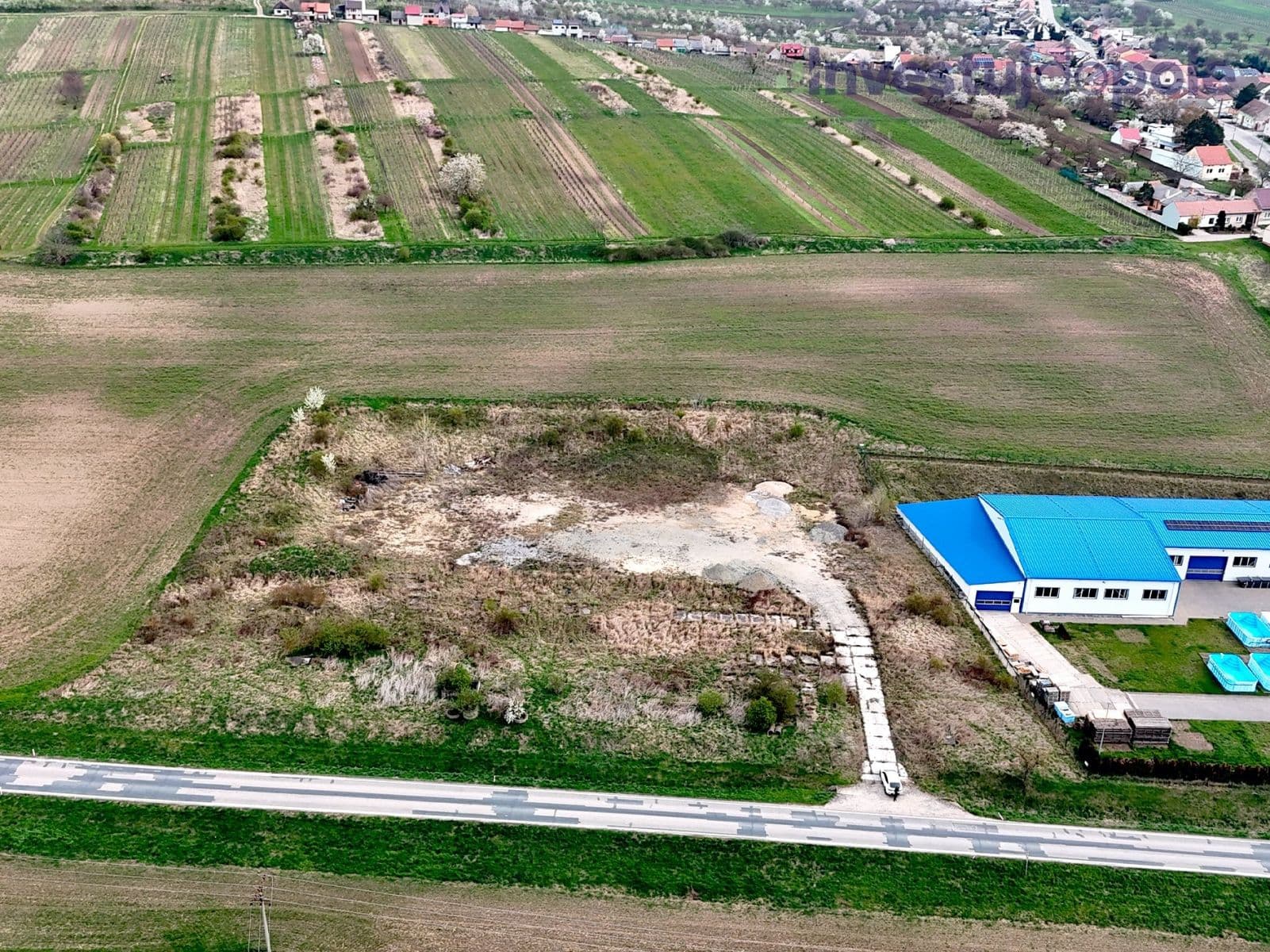 Predaj pozemku 18.090 m², Starý Poddvorov, Jihomoravský kraj Predaj pozemku 18.090 m², Starý Poddvorov, Jihomoravský kraj