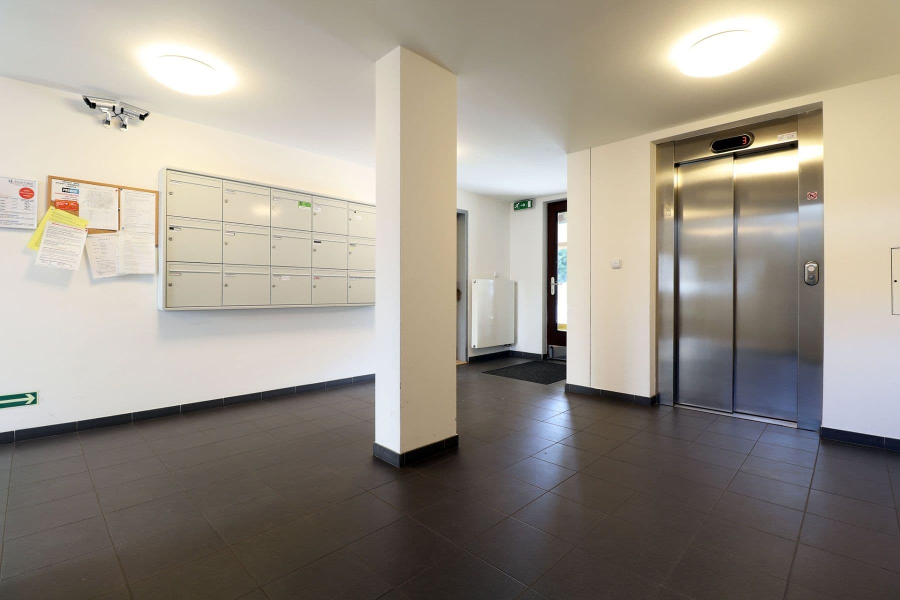 Prenájom bytu 2-izbový 55 m², Dragounská, Praha, Praha Prenájom bytu 2-izbový 55 m², Dragounská, Praha, Praha