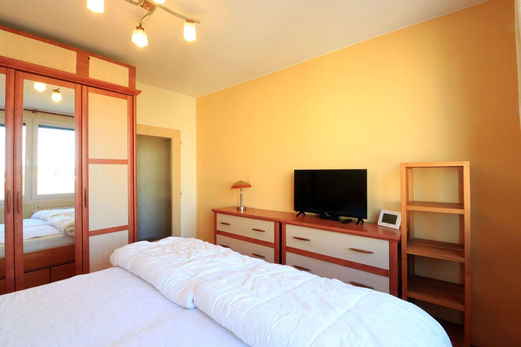 Prenájom bytu 3-izbový 73 m², Nevanova, Praha, Praha Prenájom bytu 3-izbový 73 m², Nevanova, Praha, Praha