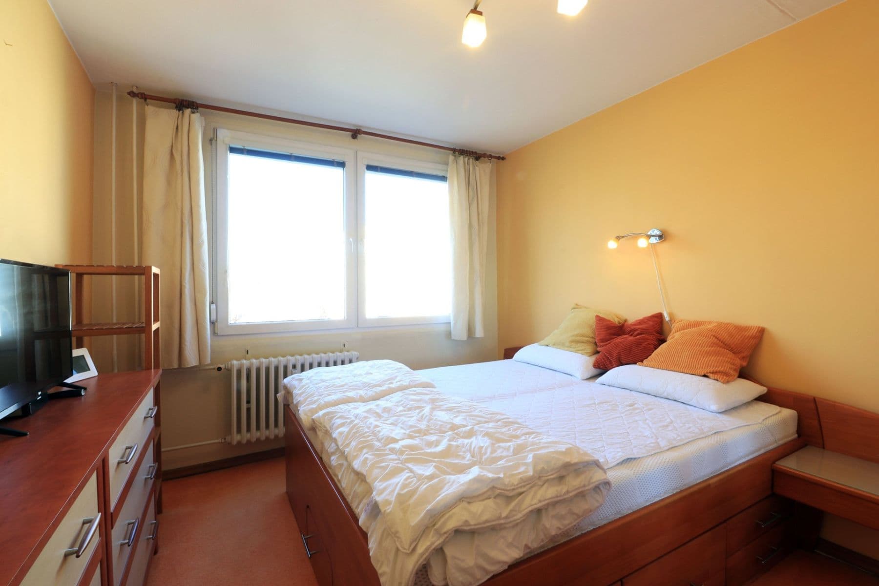 Prenájom bytu 3-izbový 73 m², Nevanova, Praha, Praha Prenájom bytu 3-izbový 73 m², Nevanova, Praha, Praha