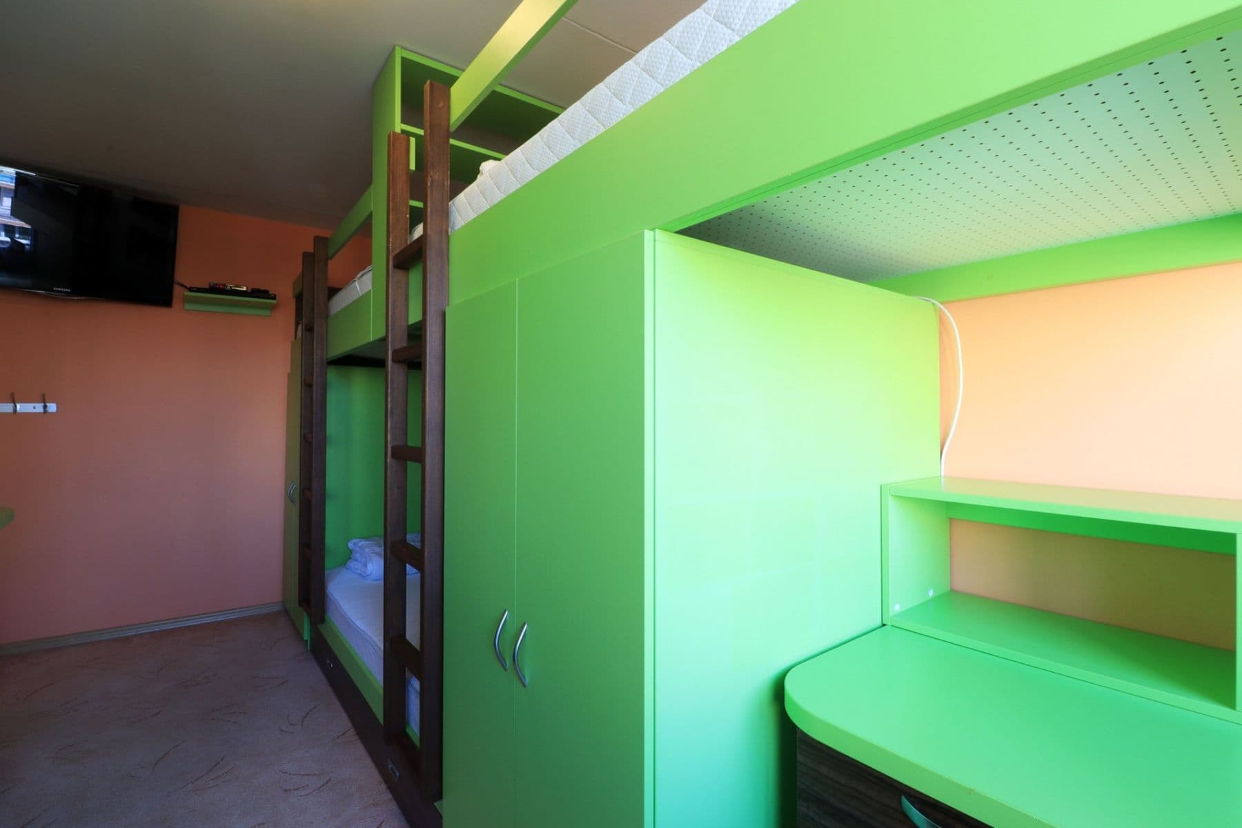 Prenájom bytu 3-izbový 73 m², Nevanova, Praha, Praha Prenájom bytu 3-izbový 73 m², Nevanova, Praha, Praha