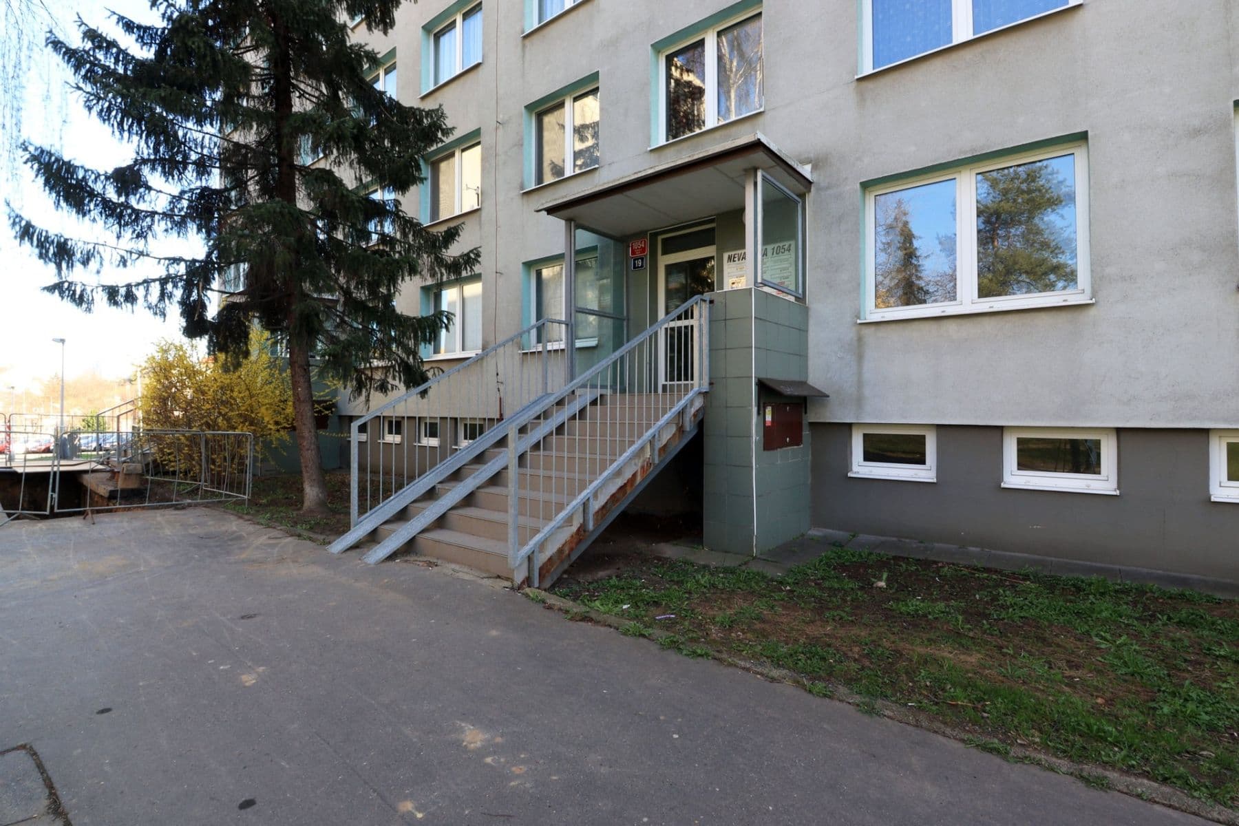 Prenájom bytu 3-izbový 73 m², Nevanova, Praha, Praha Prenájom bytu 3-izbový 73 m², Nevanova, Praha, Praha