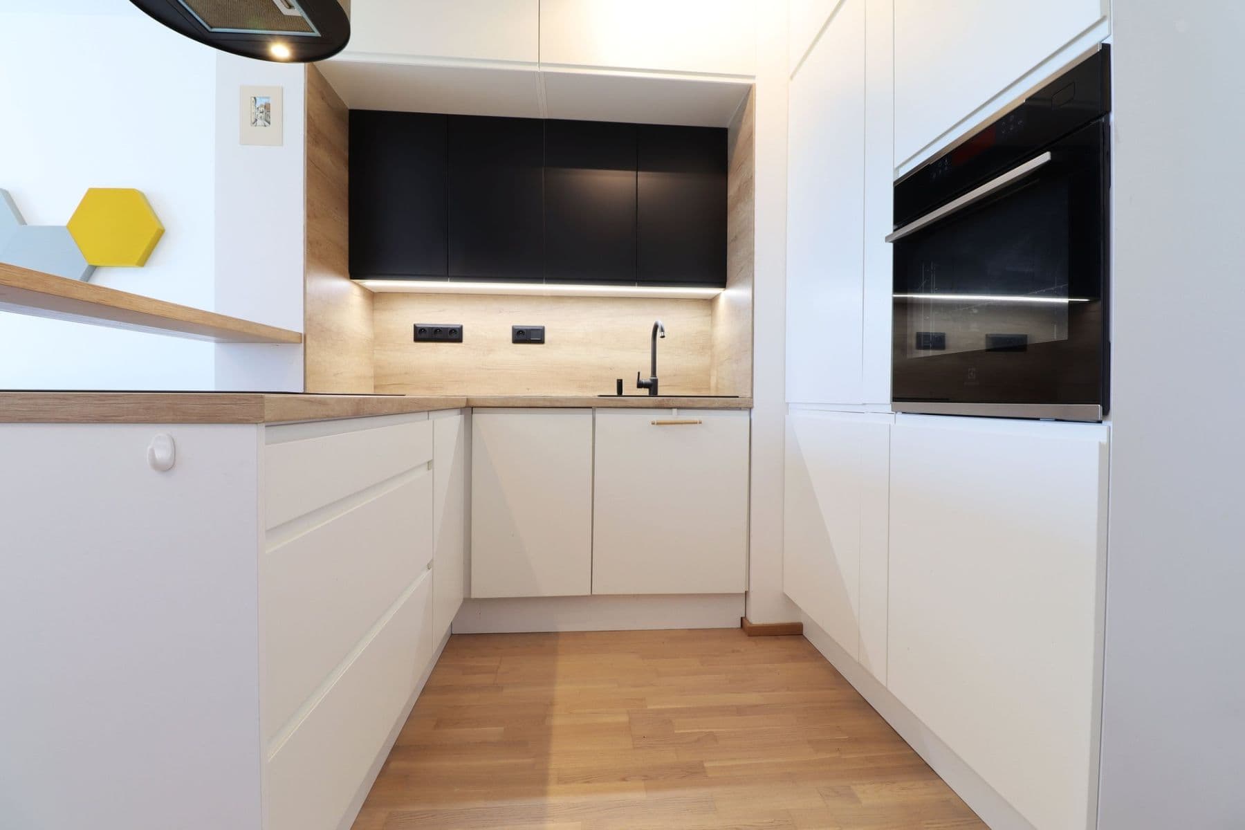 Prenájom bytu 2-izbový 49 m², Waltariho, Praha, Praha Prenájom bytu 2-izbový 49 m², Waltariho, Praha, Praha