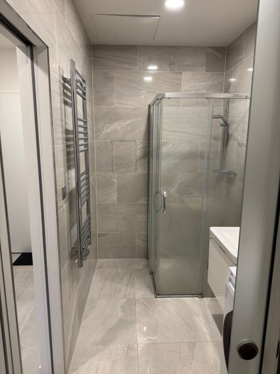 Prenájom bytu 1-izbový 33 m², Kurta Konráda, Praha, Praha Prenájom bytu 1-izbový 33 m², Kurta Konráda, Praha, Praha