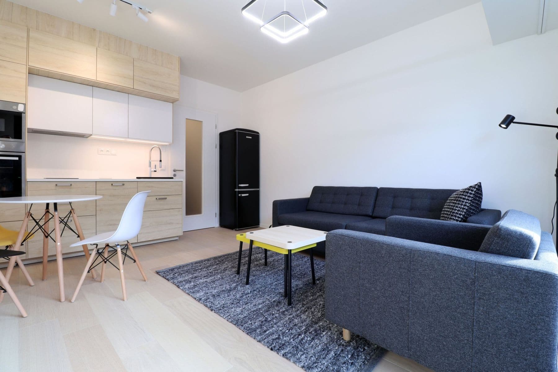 Prenájom bytu 1-izbový 28 m², V háji, Praha, Praha Prenájom bytu 1-izbový 28 m², V háji, Praha, Praha