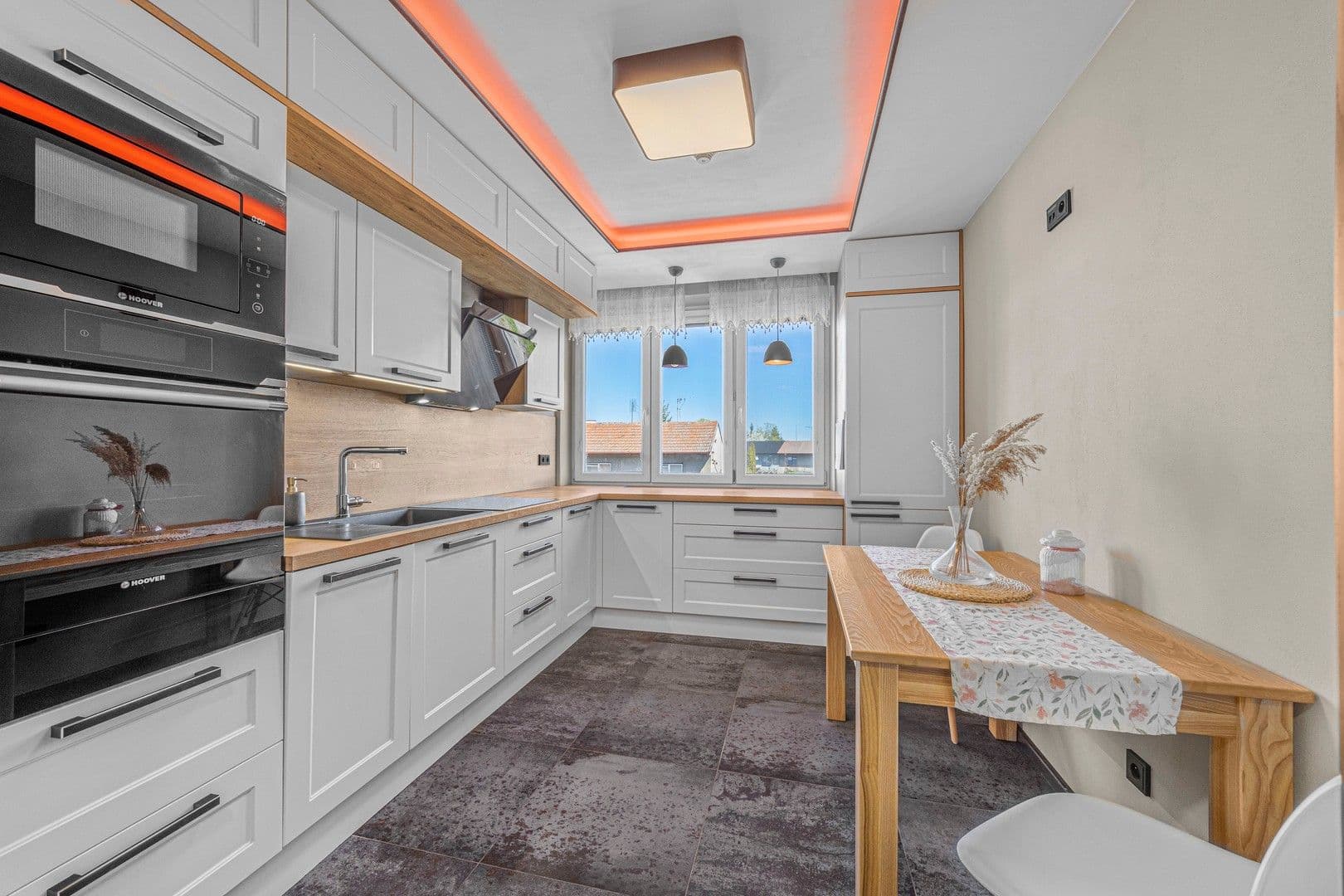 Prenájom bytu 2-izbový 50 m², Sklářská, Poděbrady, Středočeský kraj Prenájom bytu 2-izbový 50 m², Sklářská, Poděbrady, Středočeský kraj