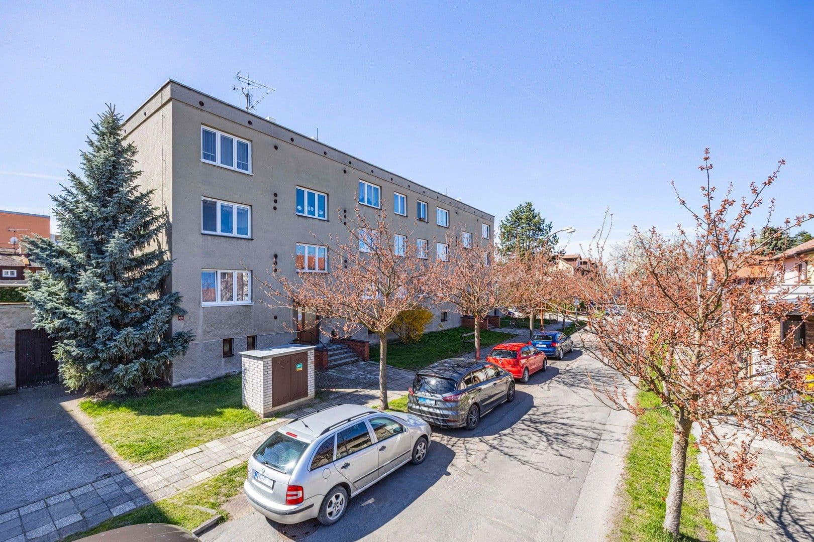 Prenájom bytu 2-izbový 50 m², Sklářská, Poděbrady, Středočeský kraj Prenájom bytu 2-izbový 50 m², Sklářská, Poděbrady, Středočeský kraj