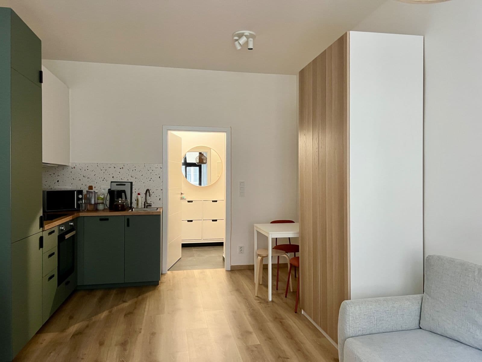 Prenájom bytu 1-izbový 32 m², Na Zámyšli, Praha, Praha Prenájom bytu 1-izbový 32 m², Na Zámyšli, Praha, Praha