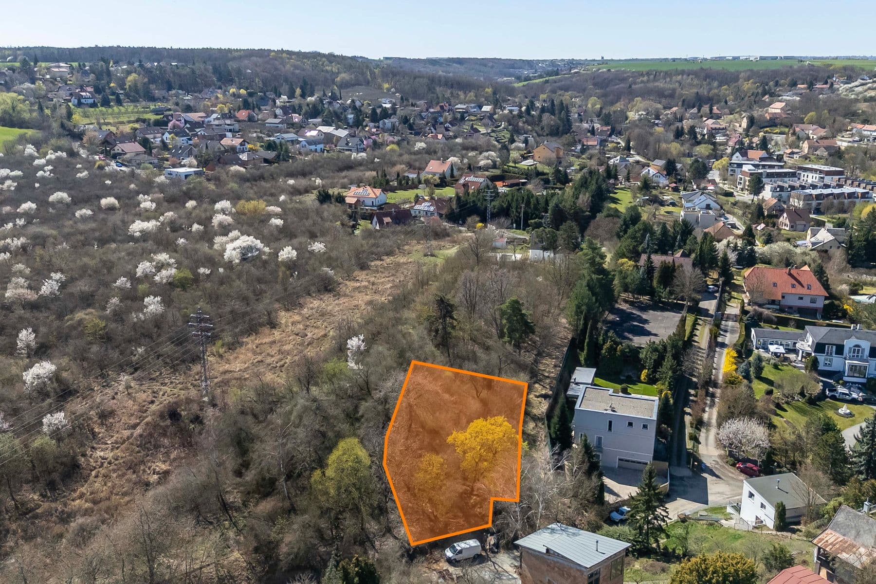 Predaj pozemku 910 m², Pod Višňovkou, Statenice, Středočeský kraj Predaj pozemku 910 m², Pod Višňovkou, Statenice, Středočeský kraj