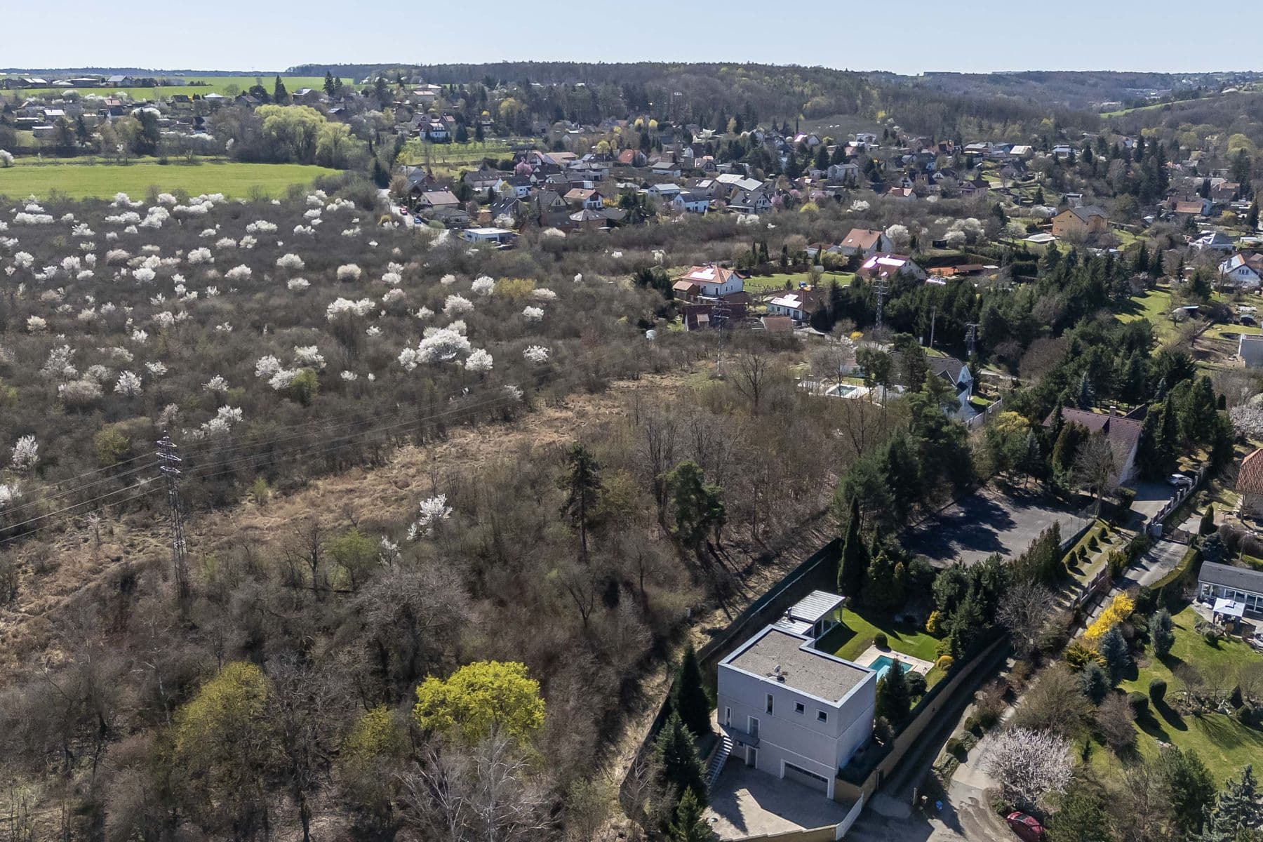 Predaj pozemku 910 m², Pod Višňovkou, Statenice, Středočeský kraj Predaj pozemku 910 m², Pod Višňovkou, Statenice, Středočeský kraj