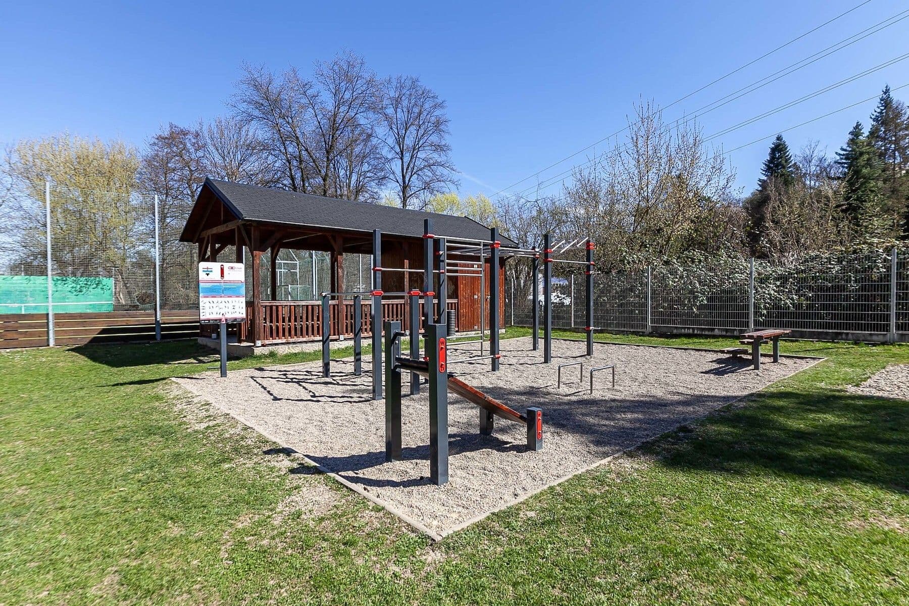 Predaj pozemku 910 m², Pod Višňovkou, Statenice, Středočeský kraj Predaj pozemku 910 m², Pod Višňovkou, Statenice, Středočeský kraj