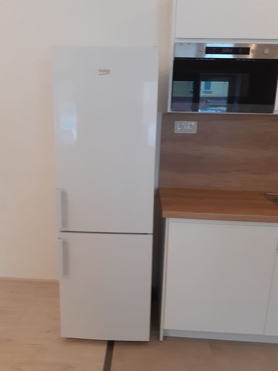 Prenájom bytu 1-izbový 35 m², Rakouská, Milovice, Středočeský kraj Prenájom bytu 1-izbový 35 m², Rakouská, Milovice, Středočeský kraj