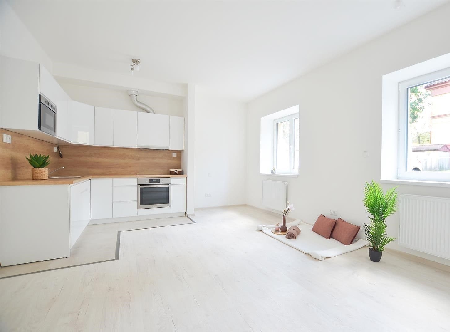 Prenájom bytu 1-izbový 35 m², Rakouská, Milovice, Středočeský kraj Prenájom bytu 1-izbový 35 m², Rakouská, Milovice, Středočeský kraj