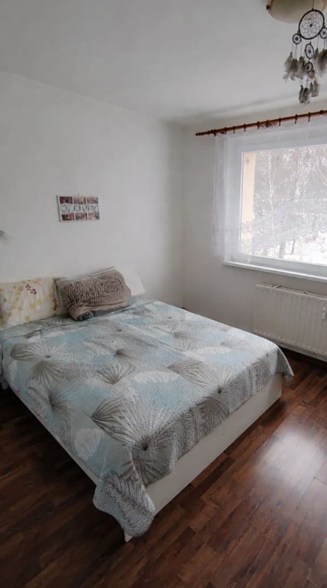 Prenájom bytu 2-izbový 42 m², Máchova, Stráž pod Ralskem, Liberecký kraj Prenájom bytu 2-izbový 42 m², Máchova, Stráž pod Ralskem, Liberecký kraj