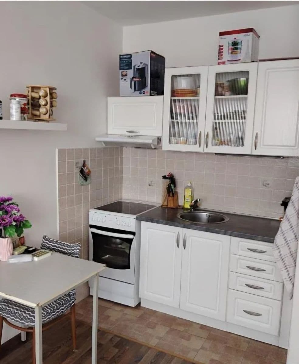 Prenájom bytu 2-izbový 42 m², Máchova, Stráž pod Ralskem, Liberecký kraj Prenájom bytu 2-izbový 42 m², Máchova, Stráž pod Ralskem, Liberecký kraj