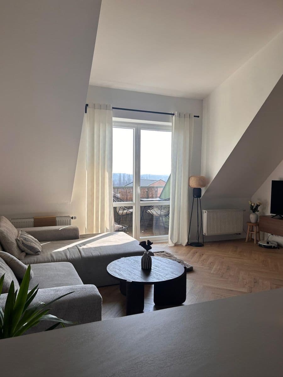 Predaj bytu 2-izbový 72 m², Za Školou, Velký Újezd, Olomoucký kraj Predaj bytu 2-izbový 72 m², Za Školou, Velký Újezd, Olomoucký kraj