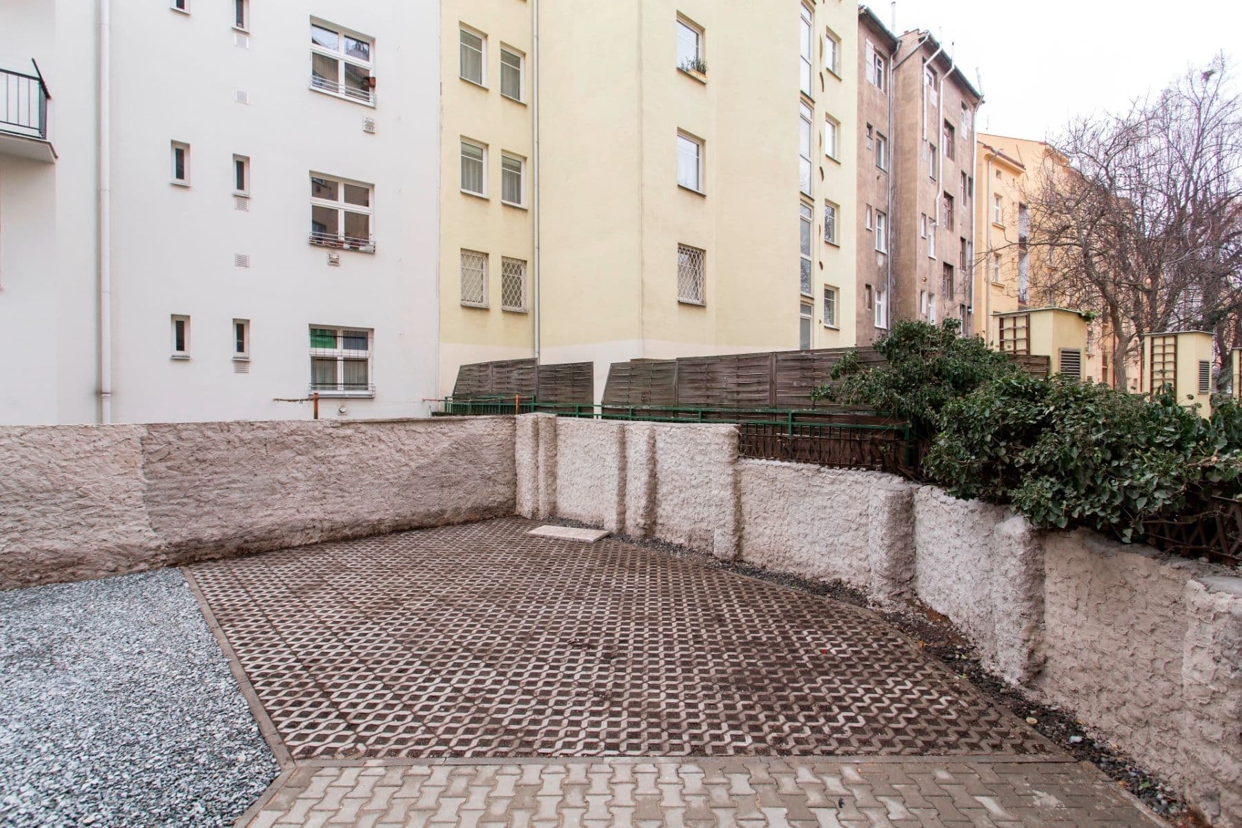 Prenájom bytu 1-izbový 44 m², Kotlaska, Praha, Praha Prenájom bytu 1-izbový 44 m², Kotlaska, Praha, Praha