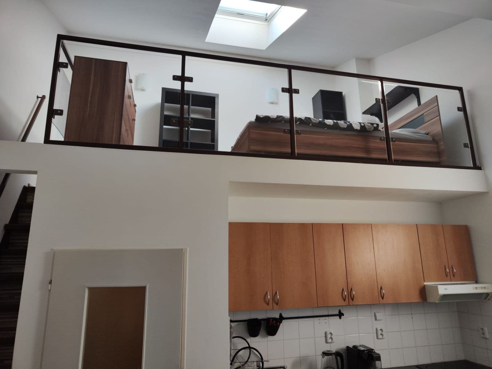 Prenájom bytu 1-izbový 40 m², Jaroslava Foglara, Praha, Praha Prenájom bytu 1-izbový 40 m², Jaroslava Foglara, Praha, Praha