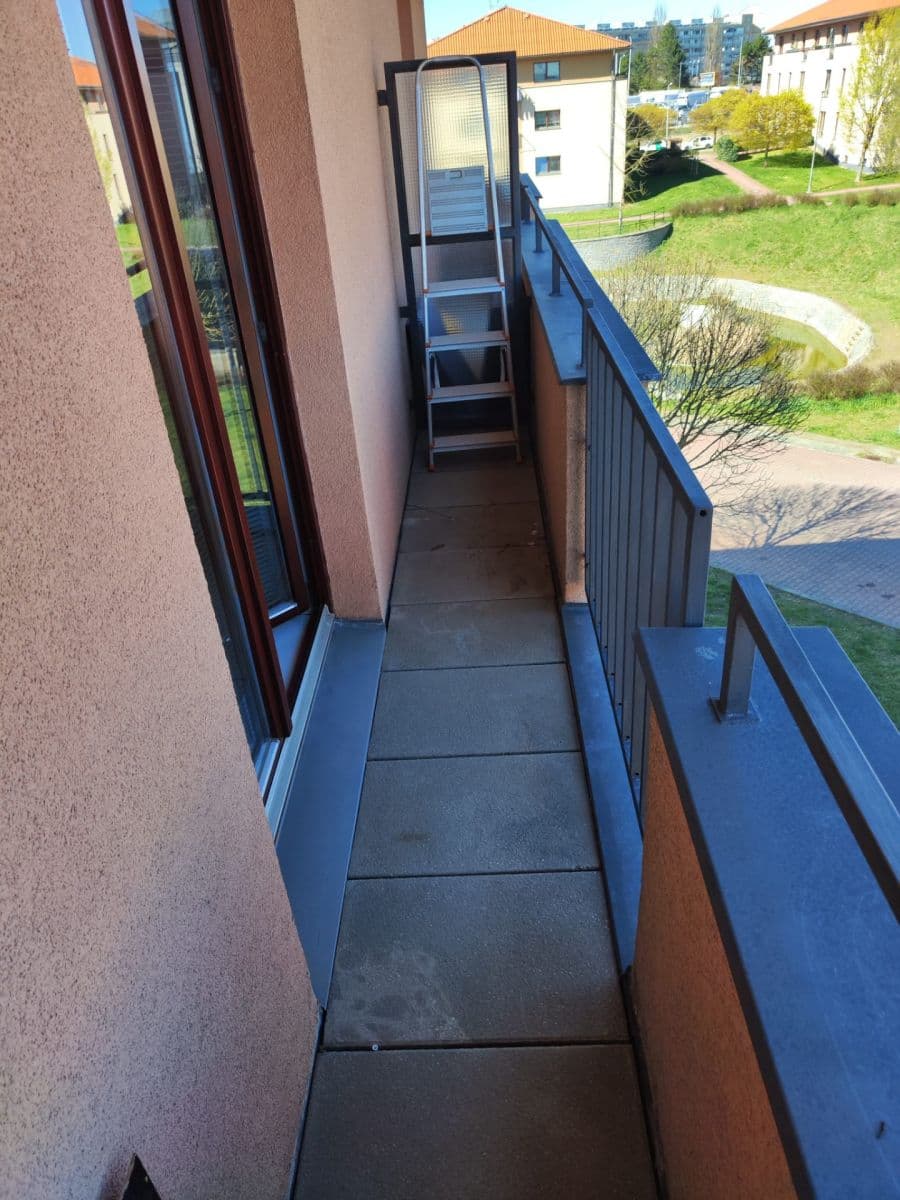 Prenájom bytu 1-izbový 40 m², Jaroslava Foglara, Praha, Praha Prenájom bytu 1-izbový 40 m², Jaroslava Foglara, Praha, Praha