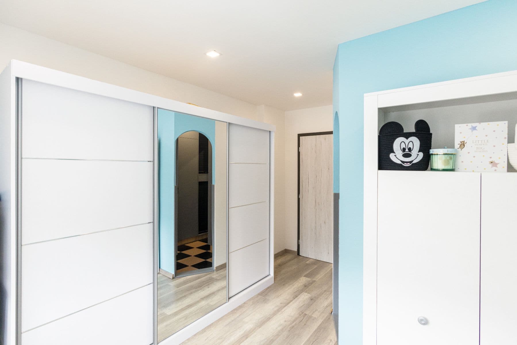 Predaj bytu 3-izbový 71 m², Sazená, Středočeský kraj Predaj bytu 3-izbový 71 m², Sazená, Středočeský kraj