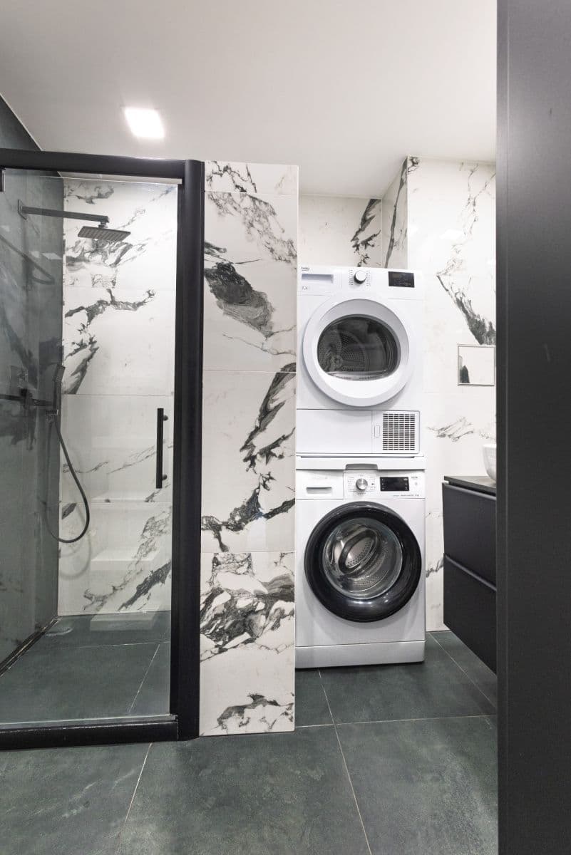 Predaj bytu 3-izbový 71 m², Sazená, Středočeský kraj Predaj bytu 3-izbový 71 m², Sazená, Středočeský kraj