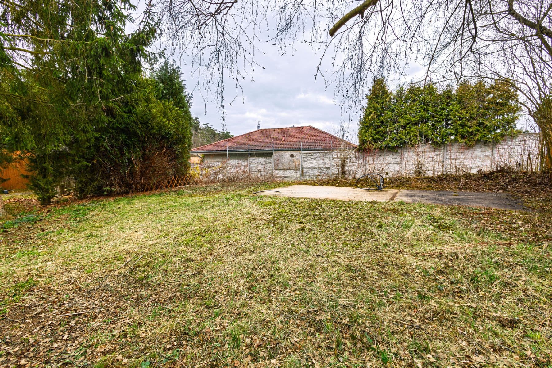 Predaj bytu 3-izbový 71 m², Sazená, Středočeský kraj Predaj bytu 3-izbový 71 m², Sazená, Středočeský kraj