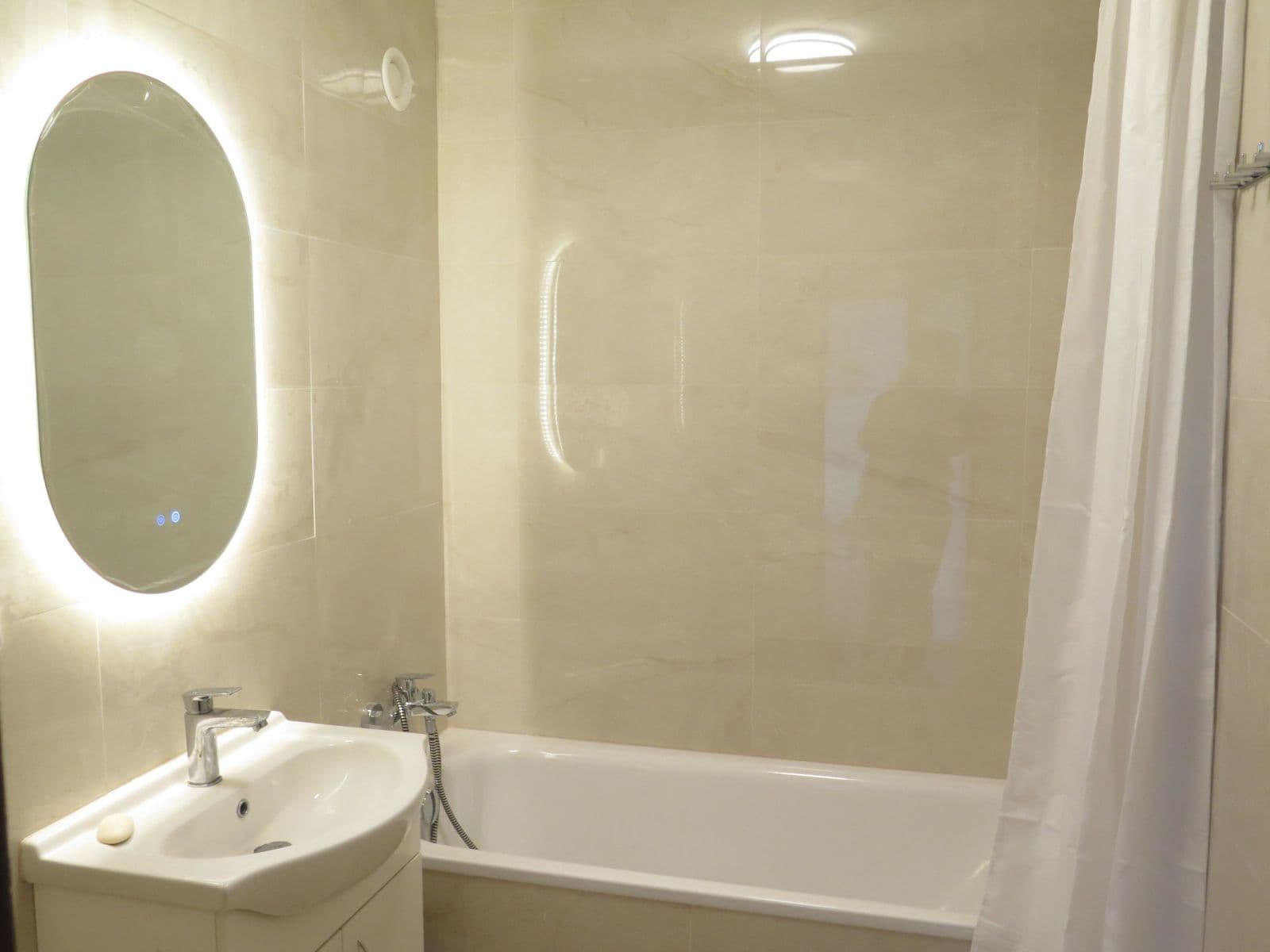 Prenájom bytu 2-izbový 57 m², Kubištova, Praha, Praha Prenájom bytu 2-izbový 57 m², Kubištova, Praha, Praha