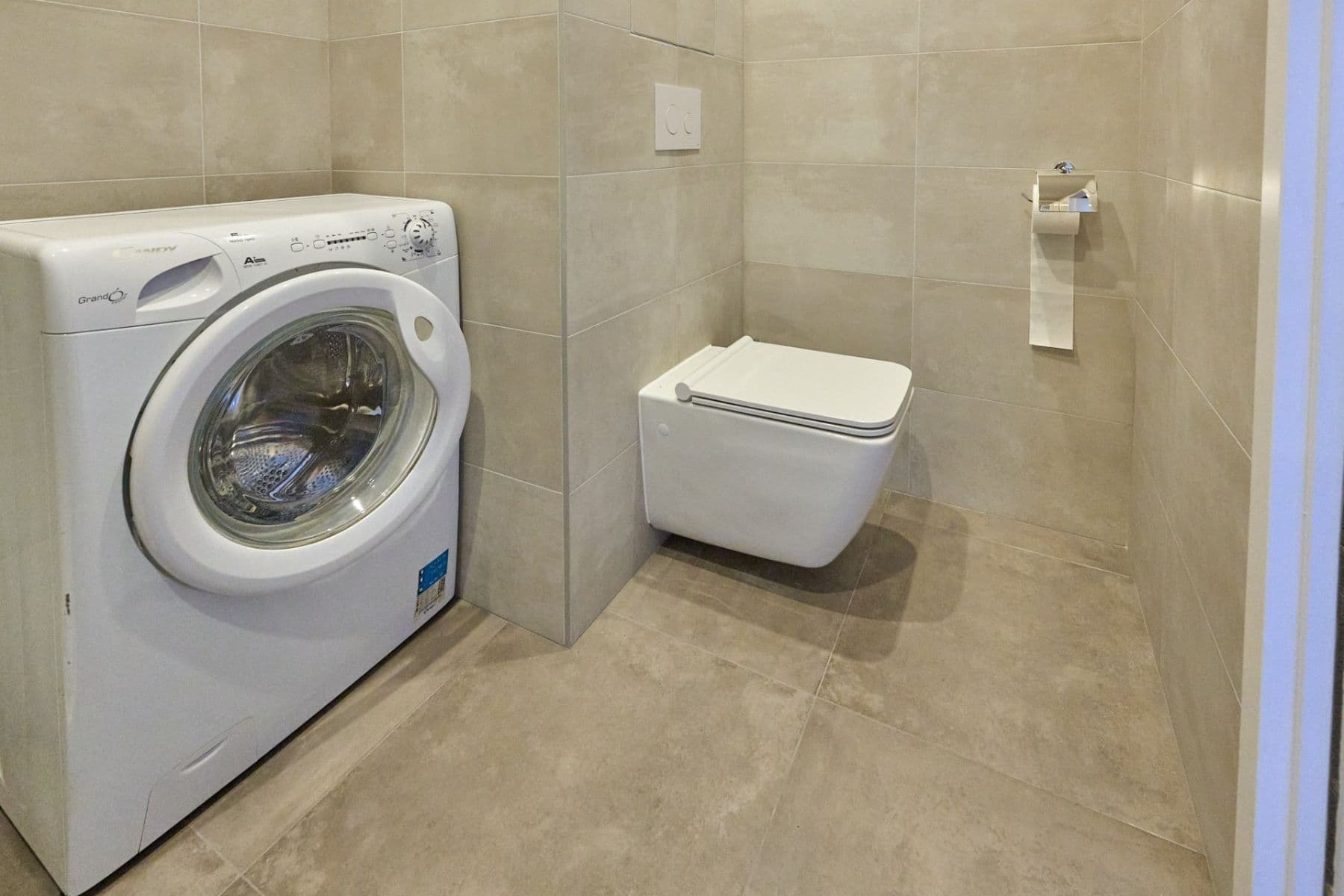 Prenájom bytu 2-izbový 65 m², Gdaňská, Praha, Praha Prenájom bytu 2-izbový 65 m², Gdaňská, Praha, Praha