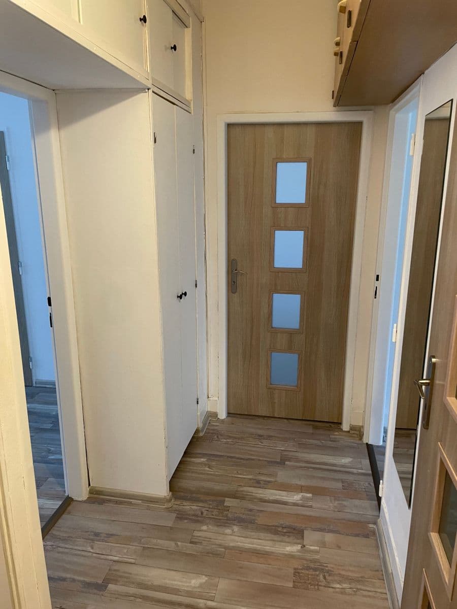 Prenájom bytu 3-izbový 73 m², Dukelských hrdinů, Ústí nad Labem, Ústecký kraj Prenájom bytu 3-izbový 73 m², Dukelských hrdinů, Ústí nad Labem, Ústecký kraj