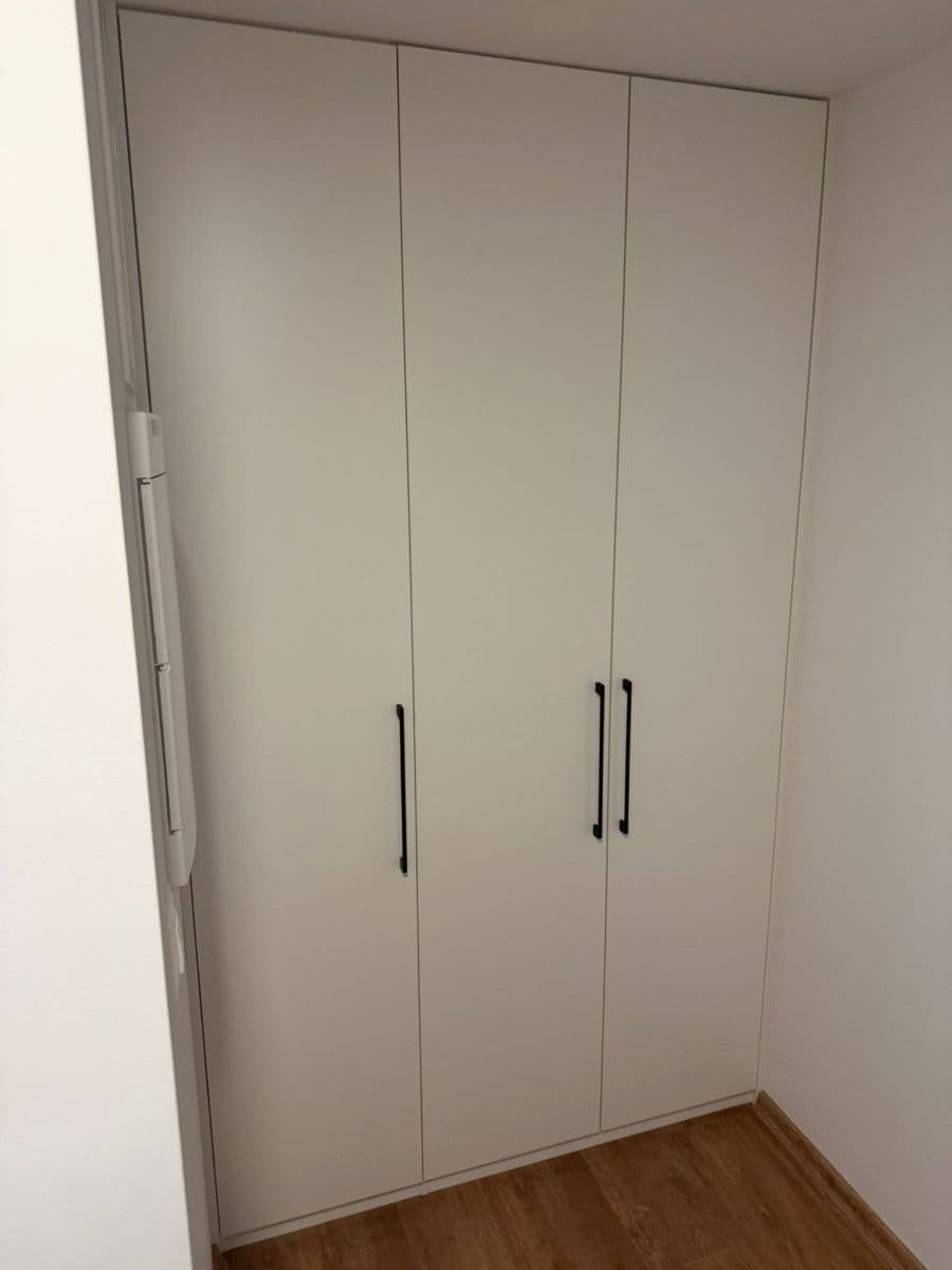 Prenájom bytu 1-izbový 36 m², Americká, Kladno, Středočeský kraj Prenájom bytu 1-izbový 36 m², Americká, Kladno, Středočeský kraj