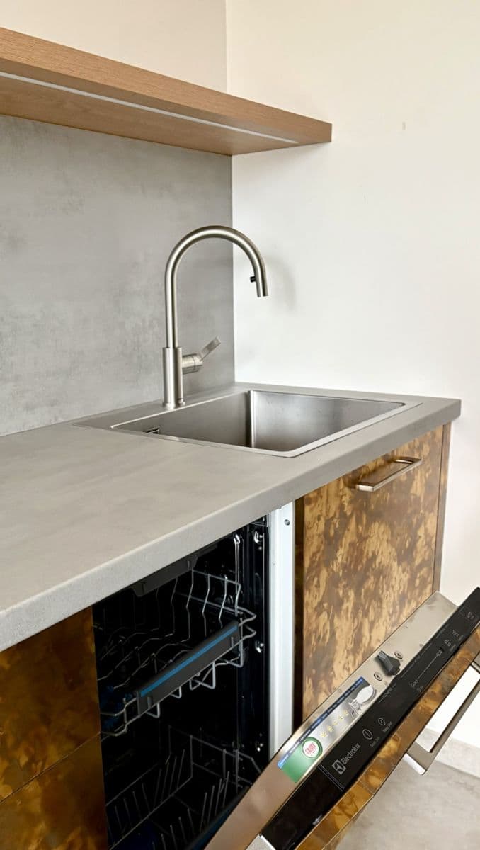 Prenájom bytu 1-izbový 30 m², Vinařská, Beroun, Středočeský kraj Prenájom bytu 1-izbový 30 m², Vinařská, Beroun, Středočeský kraj