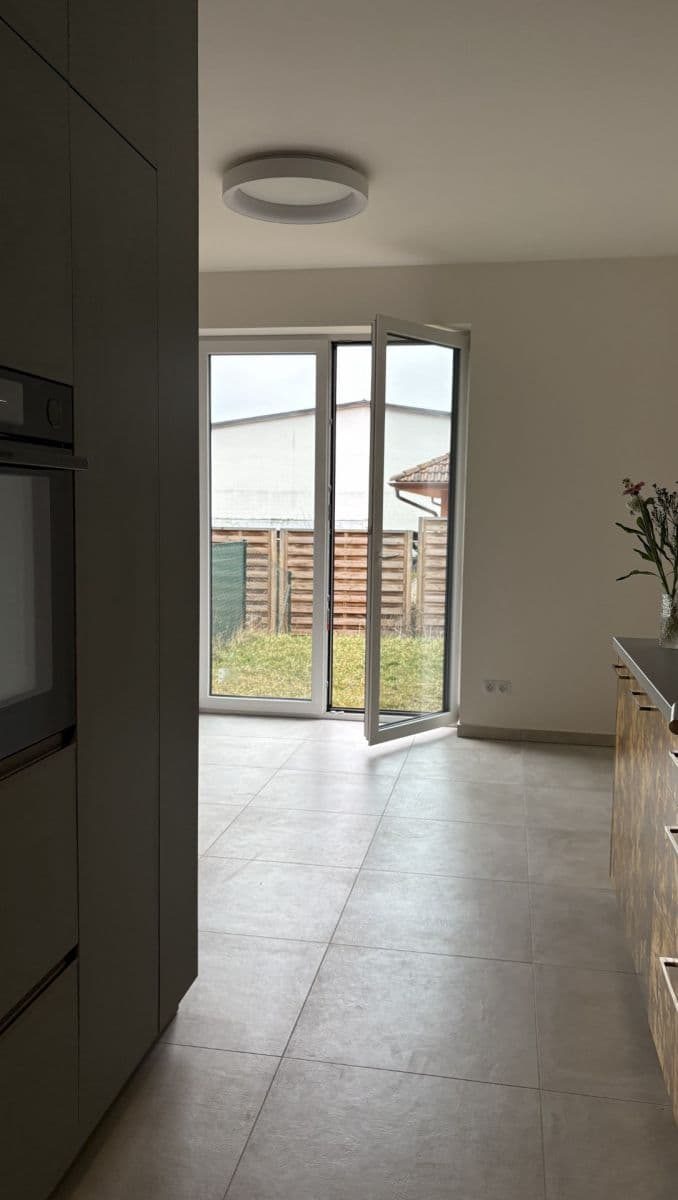 Prenájom bytu 1-izbový 30 m², Vinařská, Beroun, Středočeský kraj Prenájom bytu 1-izbový 30 m², Vinařská, Beroun, Středočeský kraj