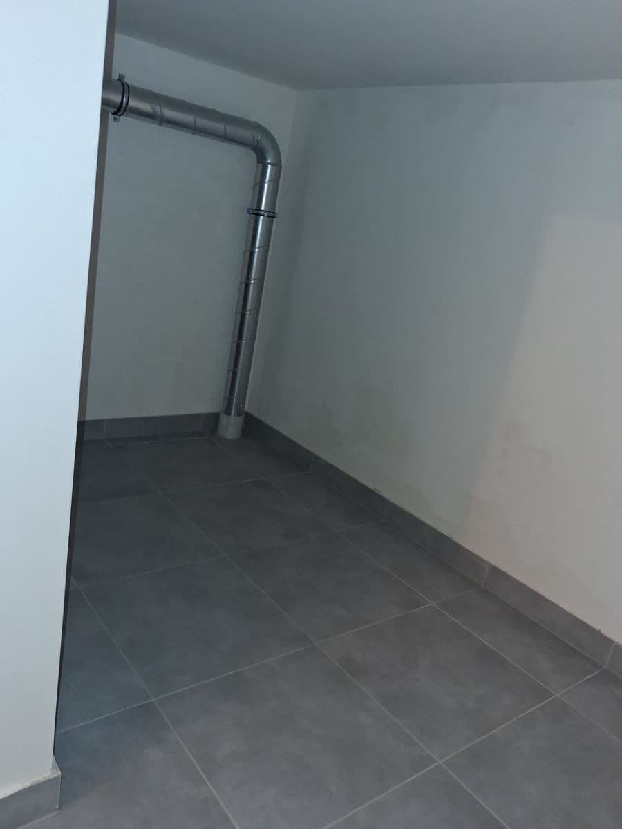 Prenájom bytu 1-izbový 31 m², Poděbradská, Praha, Praha Prenájom bytu 1-izbový 31 m², Poděbradská, Praha, Praha