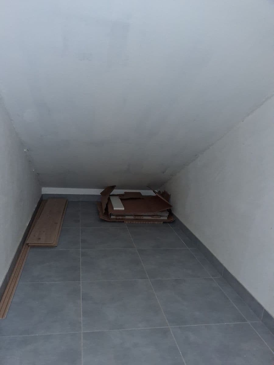 Prenájom bytu 1-izbový 31 m², Poděbradská, Praha, Praha Prenájom bytu 1-izbový 31 m², Poděbradská, Praha, Praha