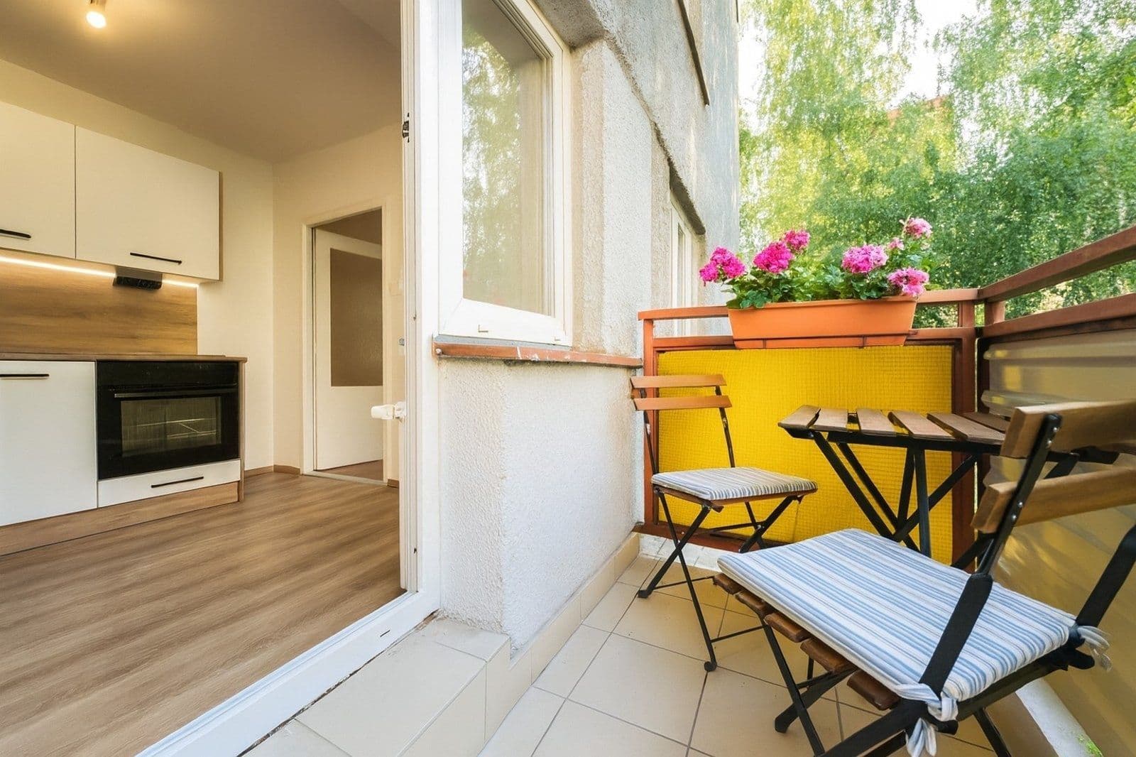 Prenájom bytu 1-izbový 38 m², Kosmonautů, Havířov, Moravskoslezský kraj Prenájom bytu 1-izbový 38 m², Kosmonautů, Havířov, Moravskoslezský kraj