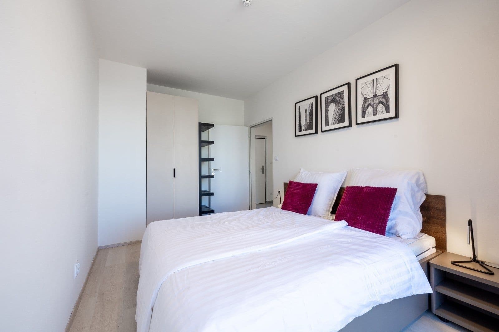 Prenájom bytu 2-izbový 46 m², Magisterská, Plzeň, Plzeňský kraj Prenájom bytu 2-izbový 46 m², Magisterská, Plzeň, Plzeňský kraj