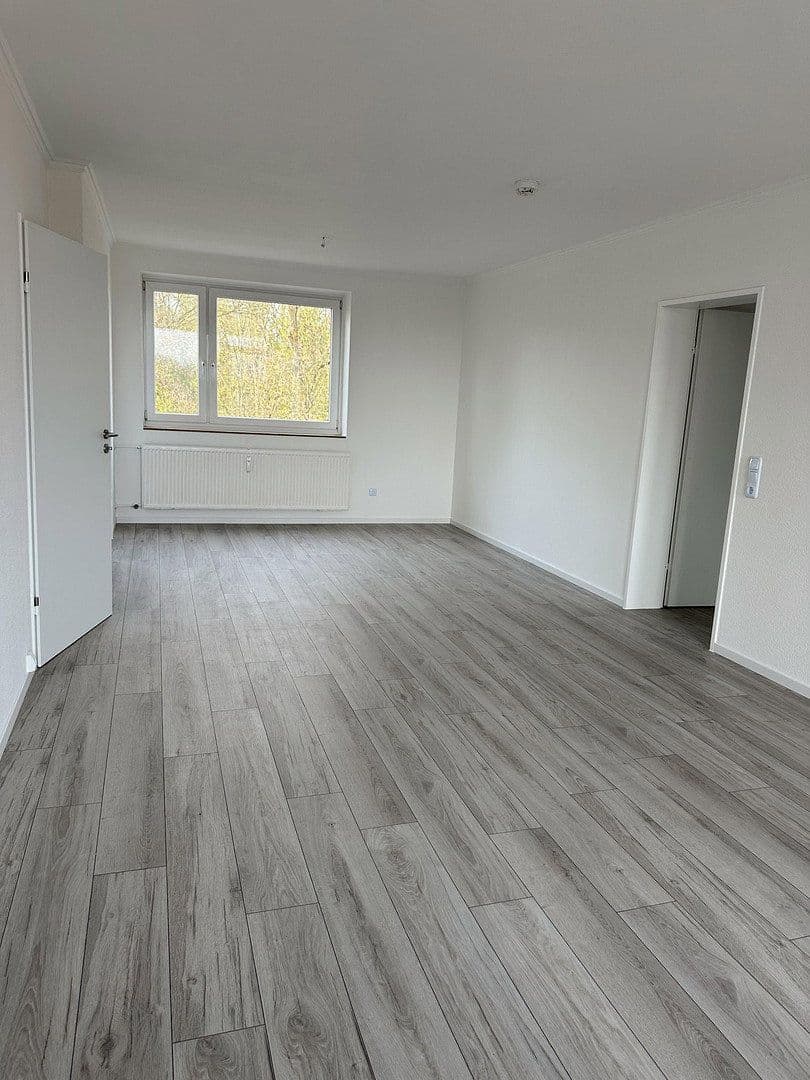 Prenájom bytu 3-izbový 74 m², Dasbacher Straße 26, Bremen, Brémy Prenájom bytu 3-izbový 74 m², Dasbacher Straße 26, Bremen, Brémy