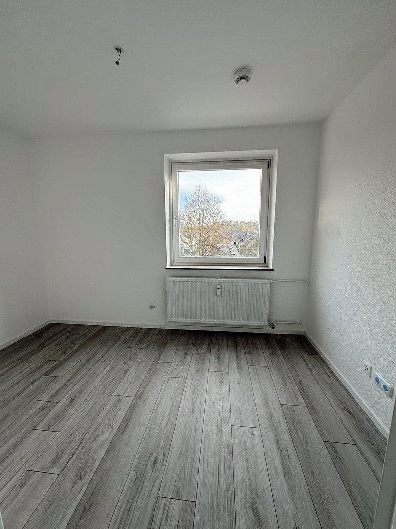Prenájom bytu 3-izbový 74 m², Dasbacher Straße 26, Bremen, Brémy Prenájom bytu 3-izbový 74 m², Dasbacher Straße 26, Bremen, Brémy