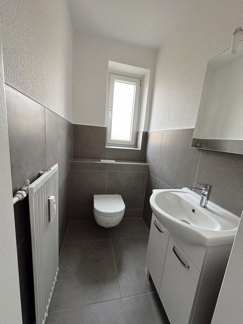 Prenájom bytu 3-izbový 74 m², Dasbacher Straße 26, Bremen, Brémy Prenájom bytu 3-izbový 74 m², Dasbacher Straße 26, Bremen, Brémy