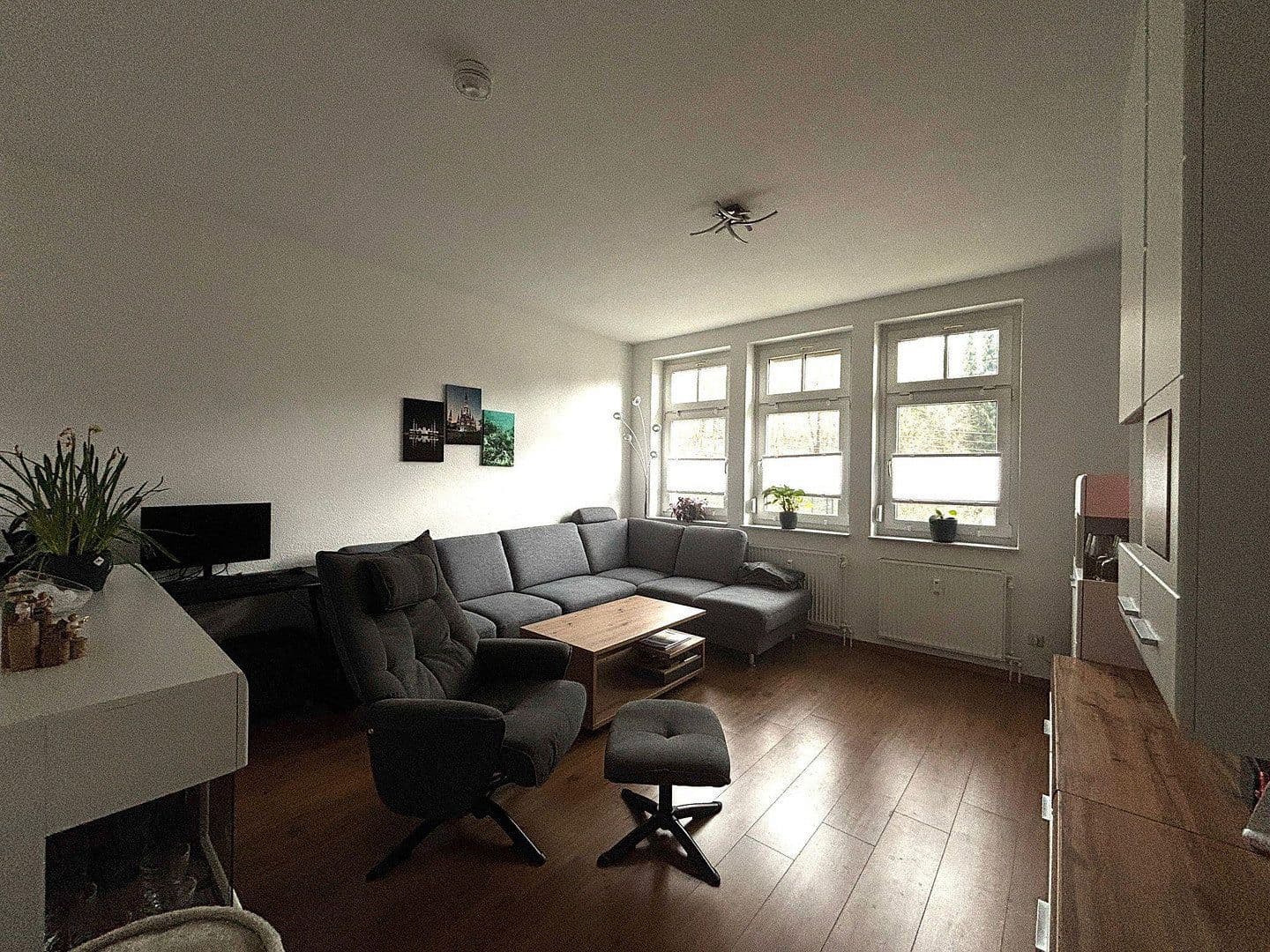 Prenájom bytu 4-izbový 107 m², Dorfstraße 61, Grünhainichen, Sasko Prenájom bytu 4-izbový 107 m², Dorfstraße 61, Grünhainichen, Sasko