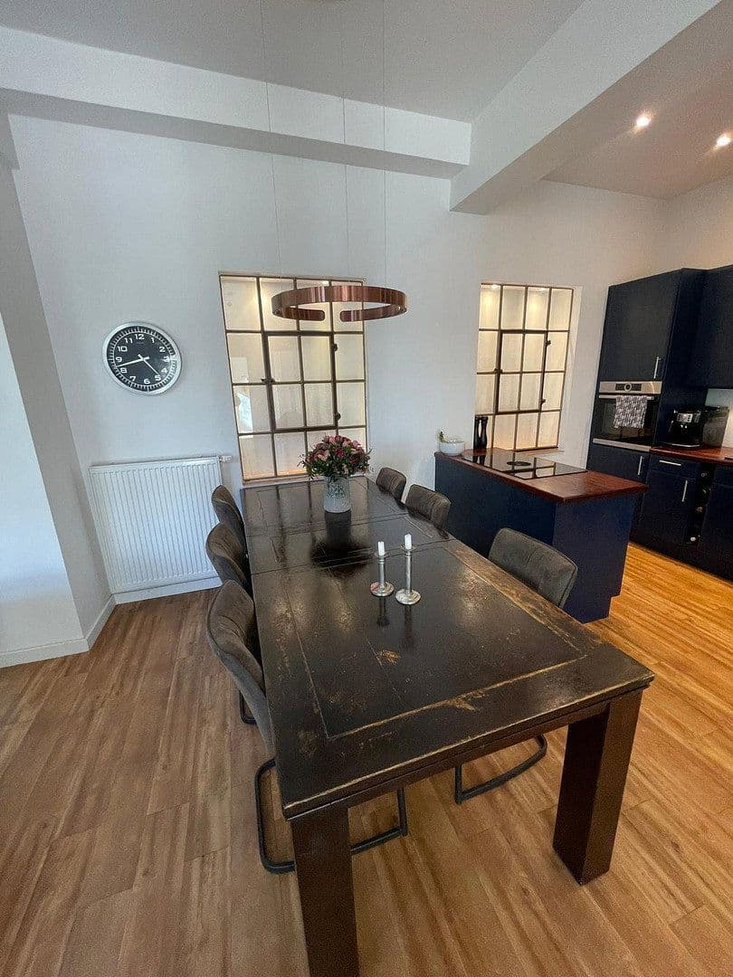 Predaj domu 140 m², pozemek 292 m², Potsdam, Brandenbursko Predaj domu 140 m², pozemek 292 m², Potsdam, Brandenbursko