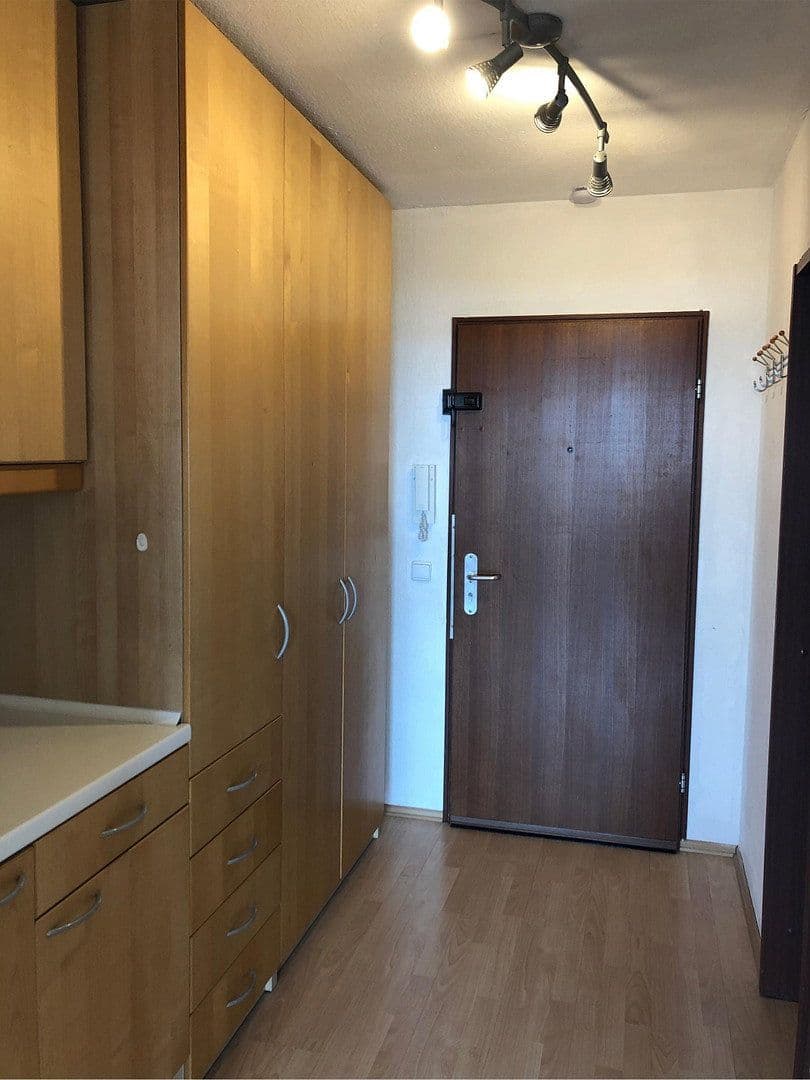 Prenájom bytu 1-izbový 30 m², Heidelberg, Bádensko-Wurttembersko Prenájom bytu 1-izbový 30 m², Heidelberg, Bádensko-Wurttembersko