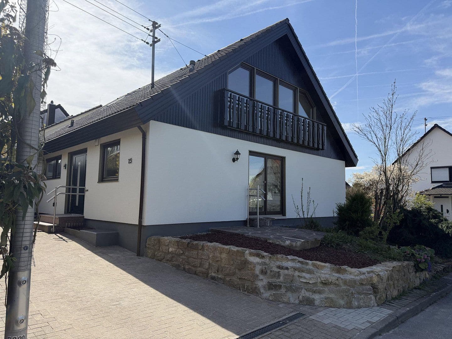 Predaj domu 202 m², pozemek 390 m², Freiberg am Neckar, Bádensko-Wurttembersko Predaj domu 202 m², pozemek 390 m², Freiberg am Neckar, Bádensko-Wurttembersko