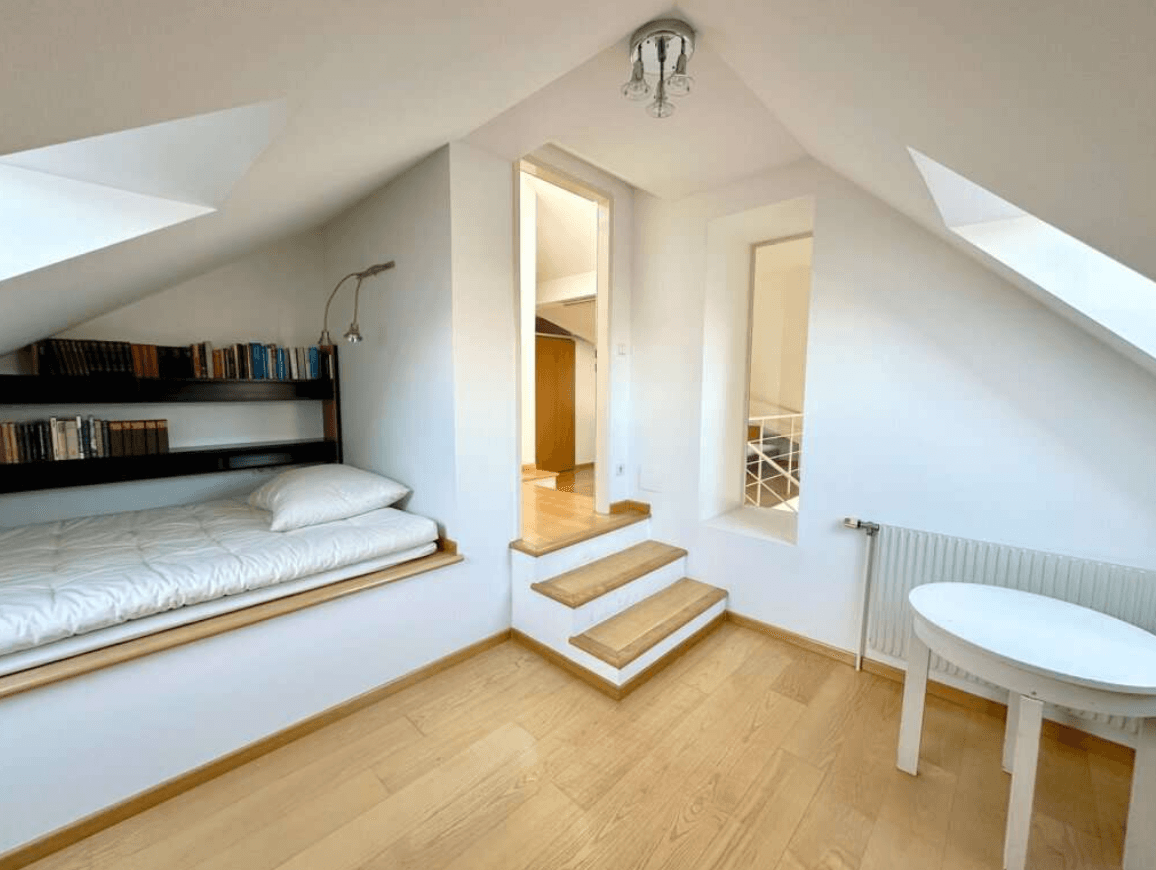 Prenájom bytu 3-izbový 75 m², Frankfurt am Main, Hesensko Prenájom bytu 3-izbový 75 m², Frankfurt am Main, Hesensko