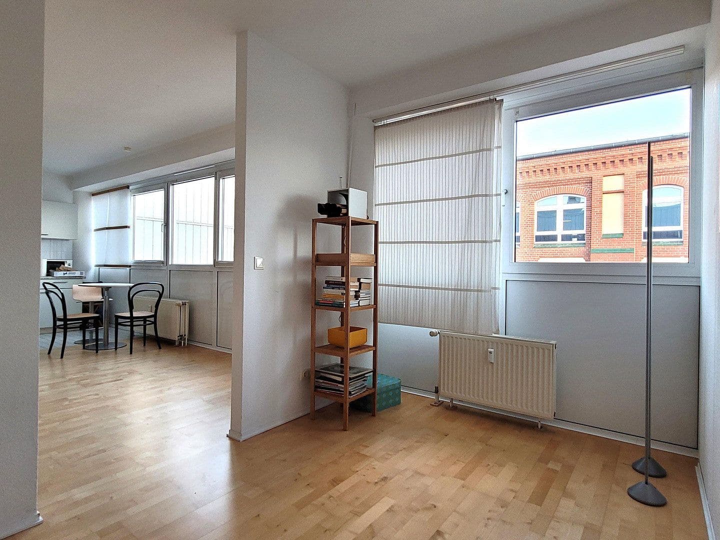 Predaj bytu 1-izbový 36 m², Erich-Weinert-Str. 143, Berlin, Berlín Predaj bytu 1-izbový 36 m², Erich-Weinert-Str. 143, Berlin, Berlín