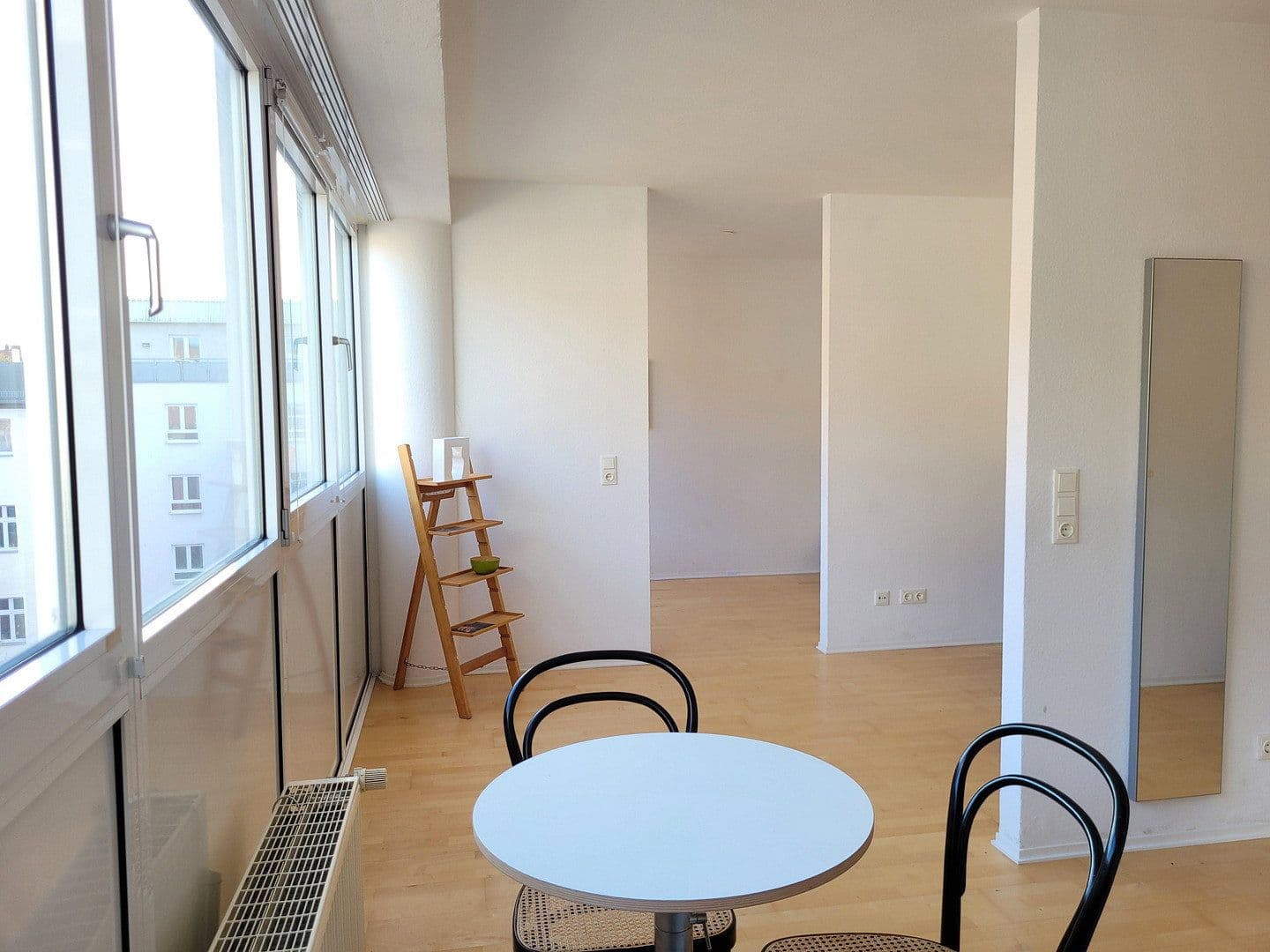 Predaj bytu 1-izbový 36 m², Erich-Weinert-Str. 143, Berlin, Berlín Predaj bytu 1-izbový 36 m², Erich-Weinert-Str. 143, Berlin, Berlín